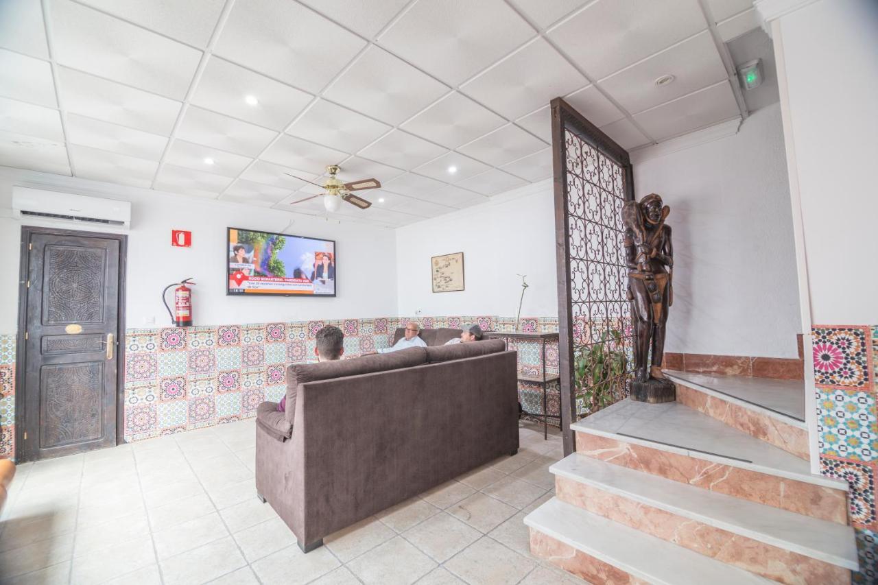 Pension Riad Mediterraneo Barbate Exterior foto
